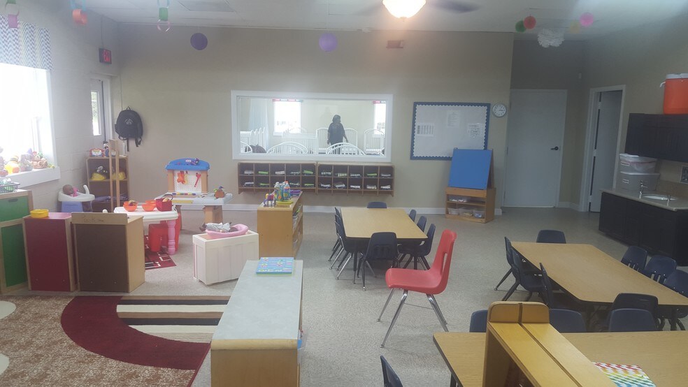 More Photos Of 2755 Flat Shoals Rd, College Park Daycare Center For Sale