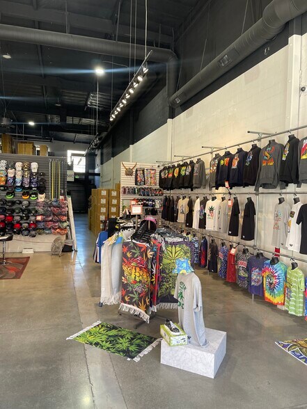 More Photos Of 757 E Pico Blvd, Los Angeles Warehouse For Sale