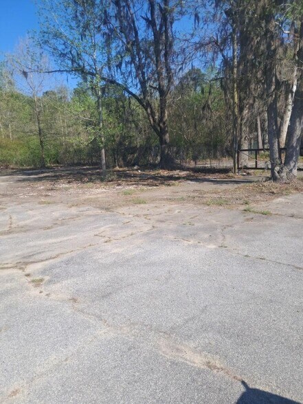 More Photos Of 334 Isaac Stevens Rd, Midway Land For Lease