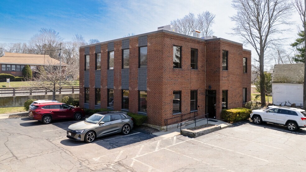 Primary Photo Of 571 Main St, Weymouth Medical For Lease