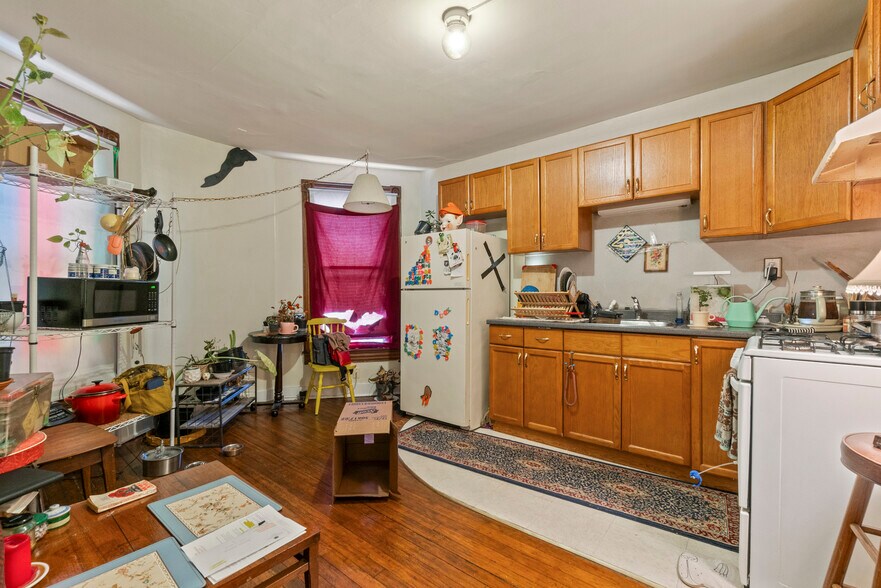 More Photos Of , Baltimore Multifamily For Sale