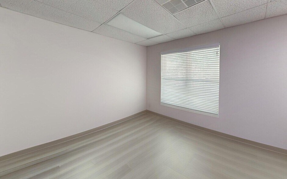 More Photos Of 107 Chesley Dr, Media Office For Sale