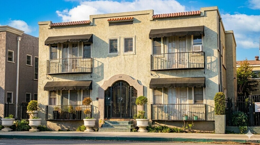 Primary Photo Of 219 Redondo Ave, Long Beach Apartments For Sale