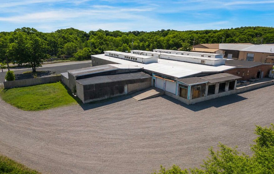 More Photos Of 17 Hayward St, Ipswich Manufacturing For Lease