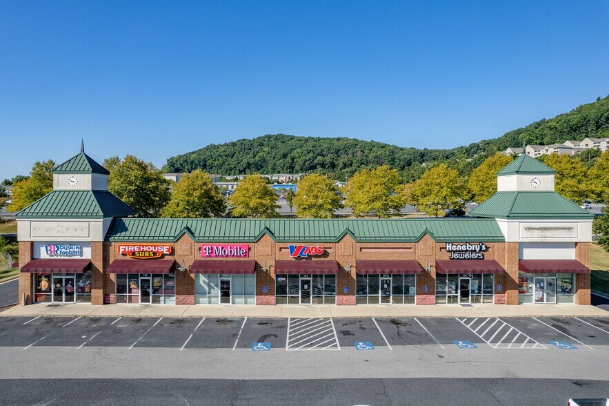 Primary Photo Of 1028 Richmond Ave, Staunton Unknown For Lease