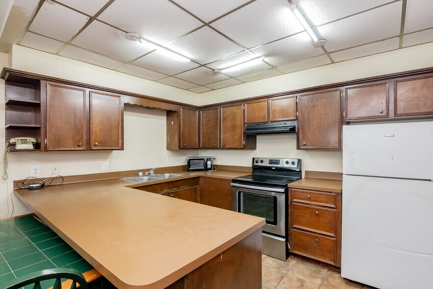 More Photos Of 3005 Houston Hwy, Victoria Hotel For Sale