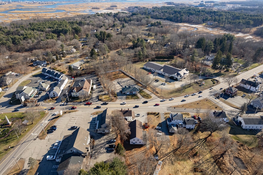 More Photos Of 80 Lafayette Rd, Hampton Falls Freestanding For Sale