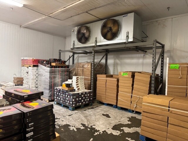 More Photos Of 86665 Avenue 54, Coachella Warehouse For Sale