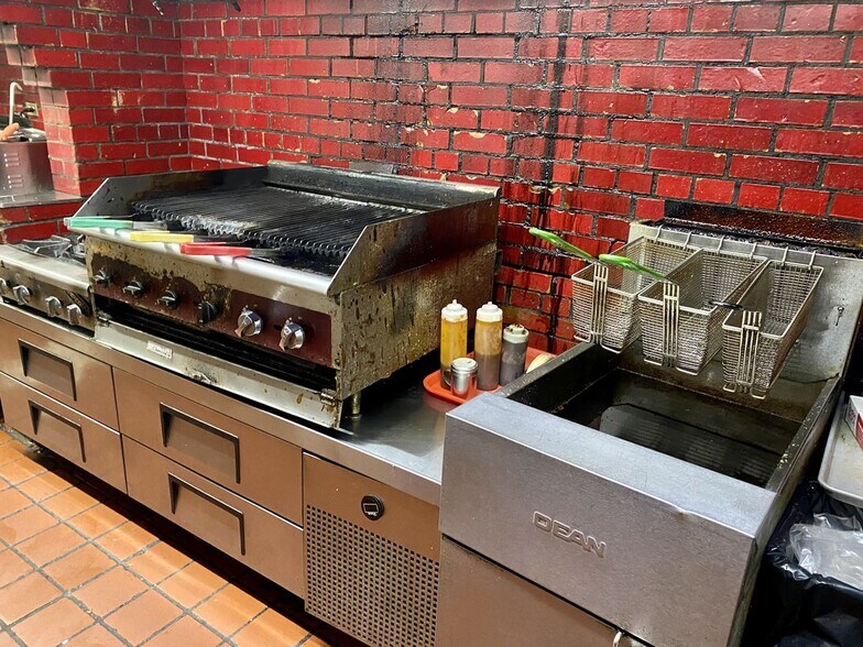 More Photos Of 720 S Main St, Adrian Restaurant For Sale