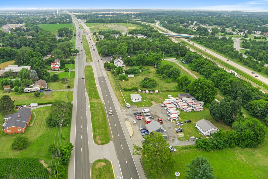 More Photos Of 2516-2518 N Dupont Pky, Middletown Freestanding For Sale