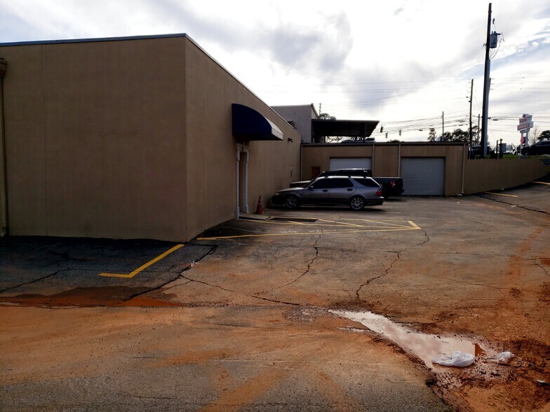 More Photos Of , Marietta Unknown For Sale