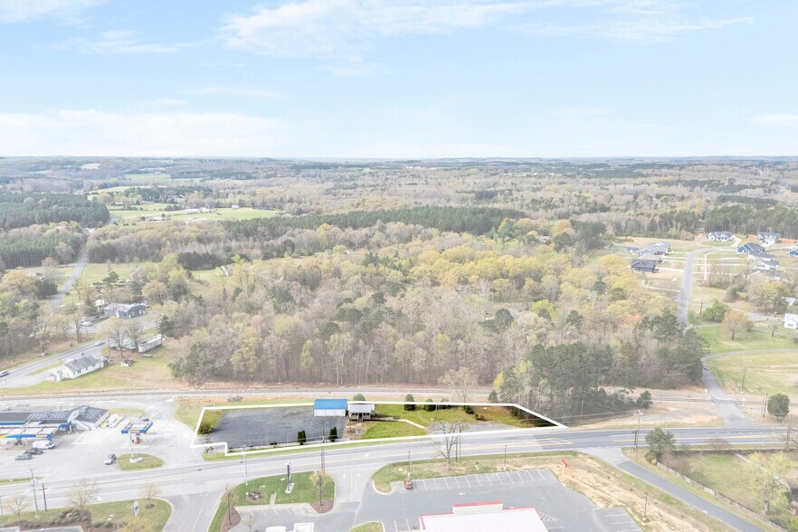 More Photos Of 417 W Church St, Richfield General Retail For Sale