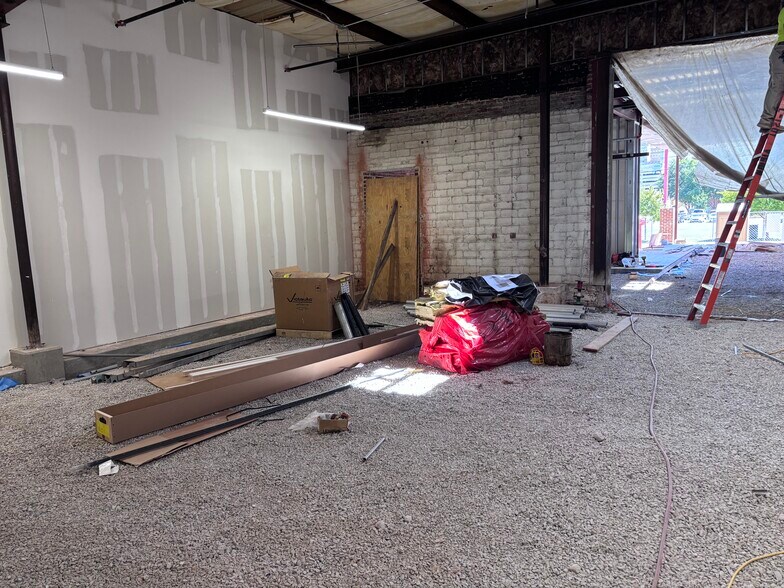 More Photos Of 202 N Main St, Tulsa Manufacturing For Lease