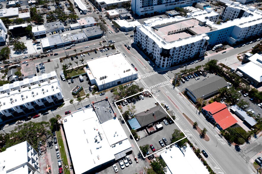 More Photos Of 1503 4th St, Sarasota Restaurant For Lease