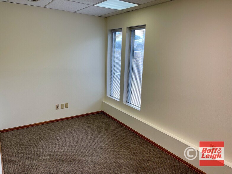 More Photos Of 6015 Lehman Dr, Colorado Springs Office For Sale