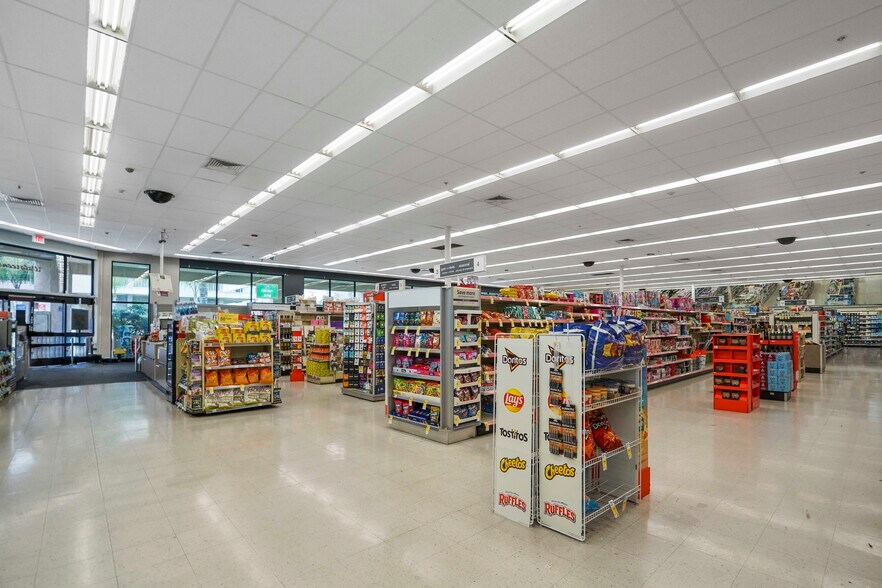 More Photos Of 1501 W Whittier Blvd, Montebello Drugstore For Sale