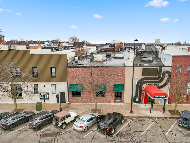 More Photos Of 2919 First St, Wyandotte General Retail For Lease