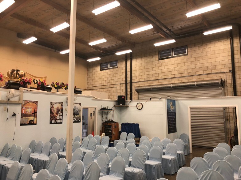 More Photos Of 94-423 Akoki St, Waipahu Warehouse For Lease