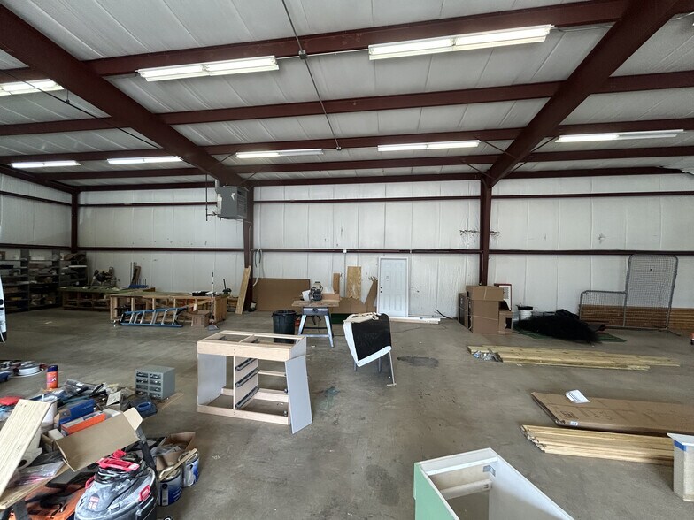 More Photos Of 205 Fleming St, Williamsport Self Storage For Lease