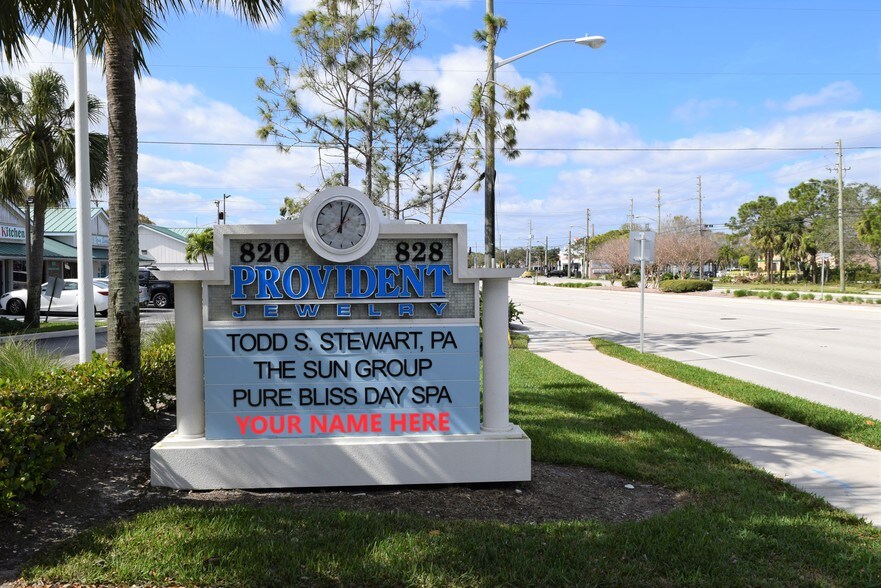 More Photos Of 820 W Indiantown Rd, Jupiter Office For Lease