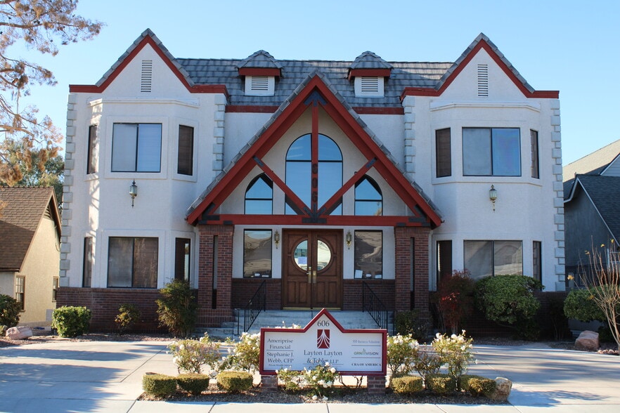 More Photos Of 606 S 9th St, Las Vegas Office Residential For Sale