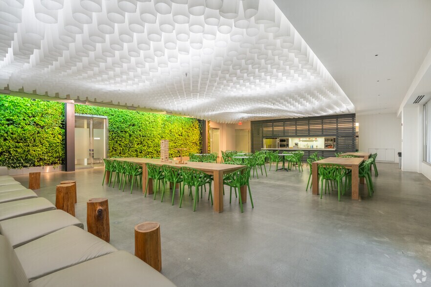 More Photos Of 4100 Wildwood Pky, Atlanta Unknown For Lease