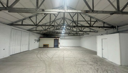 More Photos Of 3401 N Sylvania Ave, Fort Worth Warehouse For Lease