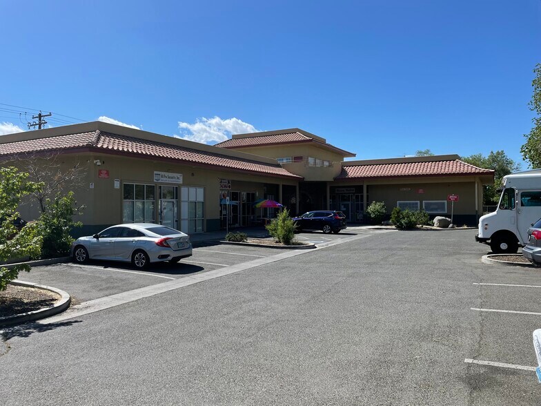 More Photos Of 1295 E Moana Ln, Reno Freestanding For Sale