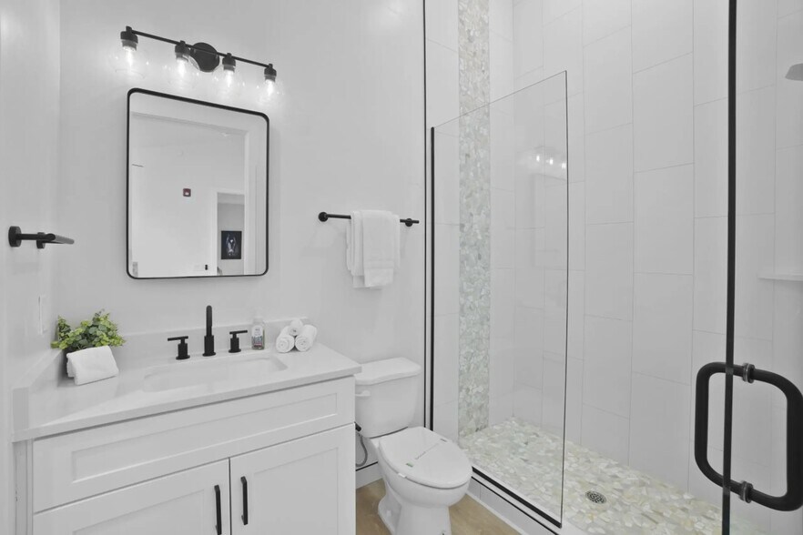 More Photos Of 4346 W Canterbury Rd, Hurricane Multifamily For Sale