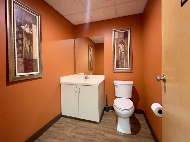 More Photos Of 366 New Byhalia Rd, Collierville Medical For Lease