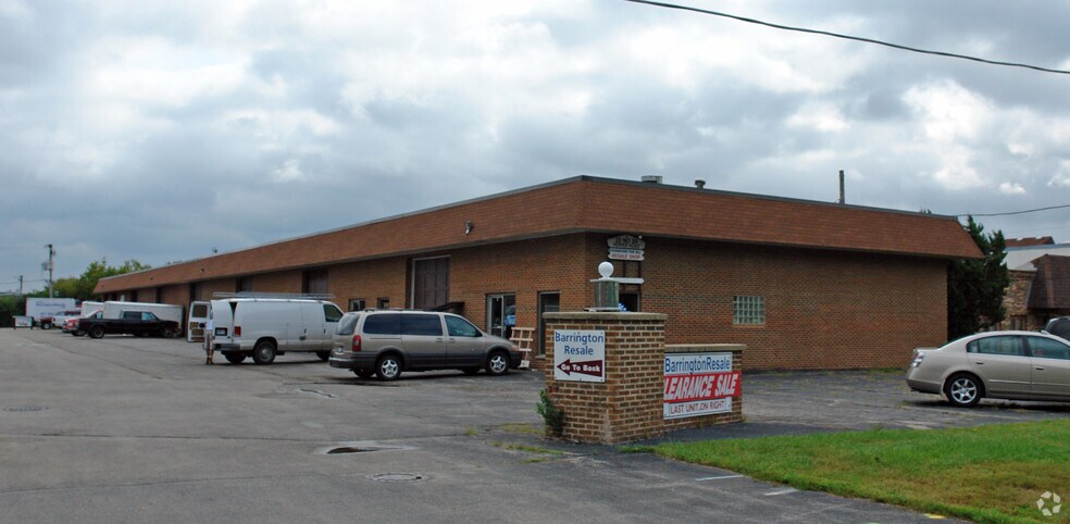Primary Photo Of 22029 N Pepper Rd, Lake Barrington Warehouse For Lease