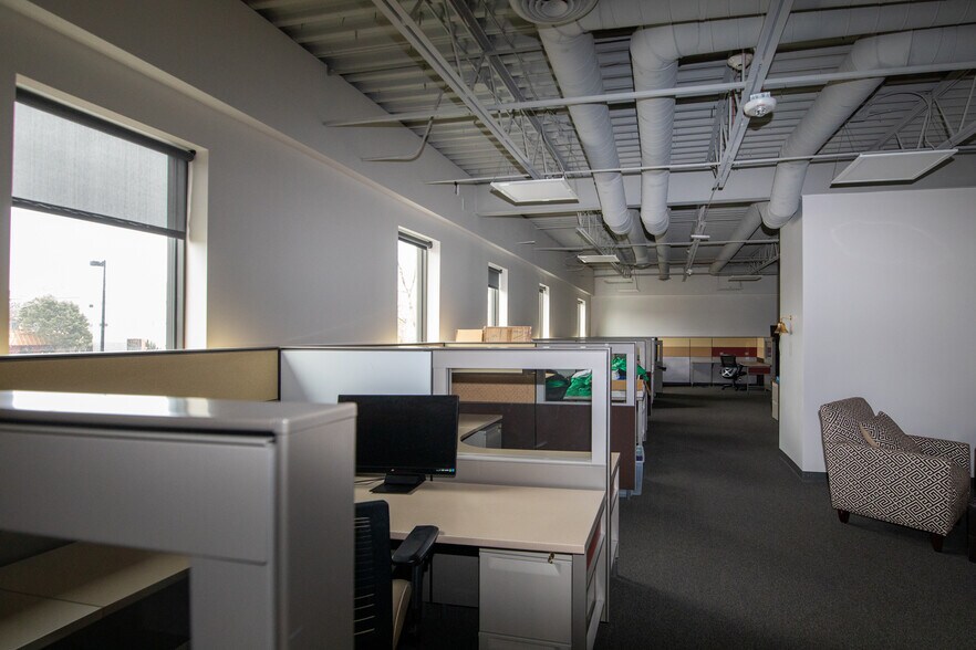 More Photos Of 2560 28th St, Boulder Office For Lease