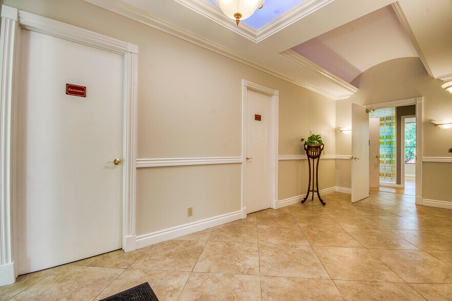 More Photos Of 11211 Prosperity Farms Rd, Palm Beach Gardens Medical For Sale
