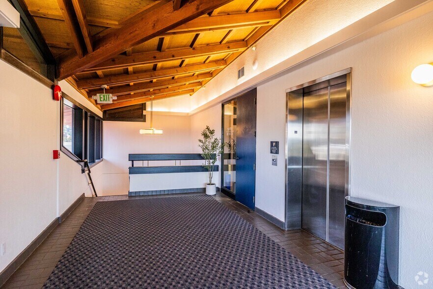 More Photos Of 851 Irwin St, San Rafael Office For Sale