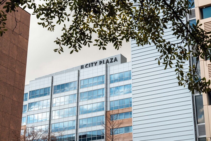 More Photos Of 400 Convention St, Baton Rouge Office For Lease