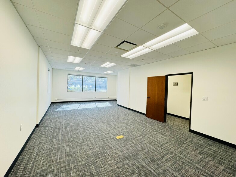 More Photos Of 101 Cooper Ct, Los Gatos Research And Development For Lease