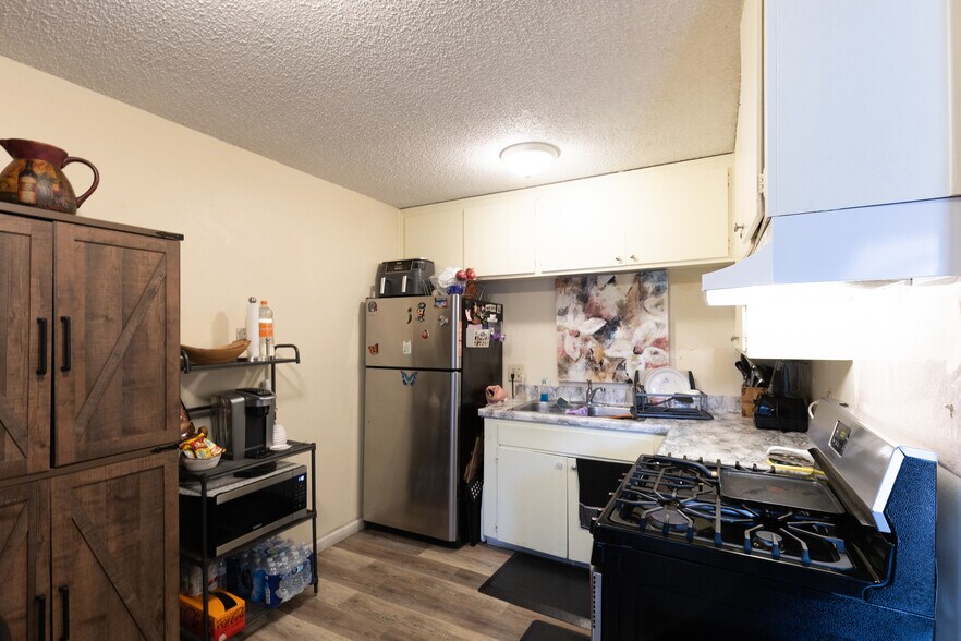 More Photos Of 739-747 Florida Street, Imperial Beach Apartments For Sale
