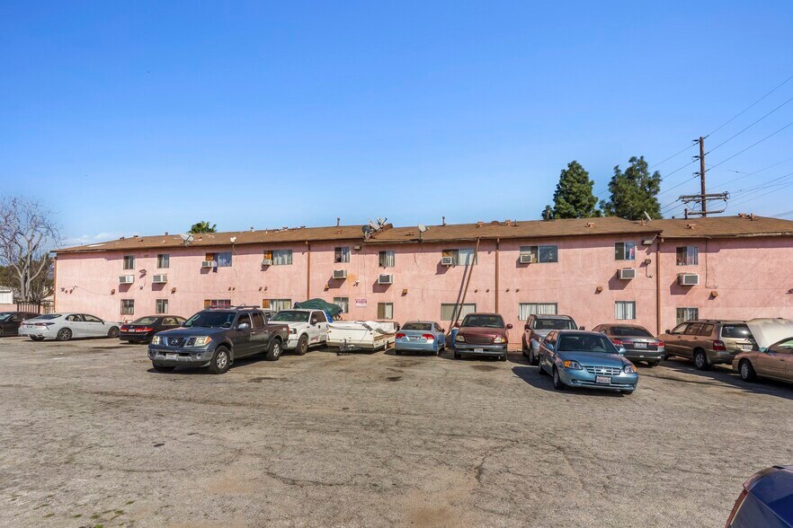 More Photos Of 12661 Pierce St, Pacoima Apartments For Sale