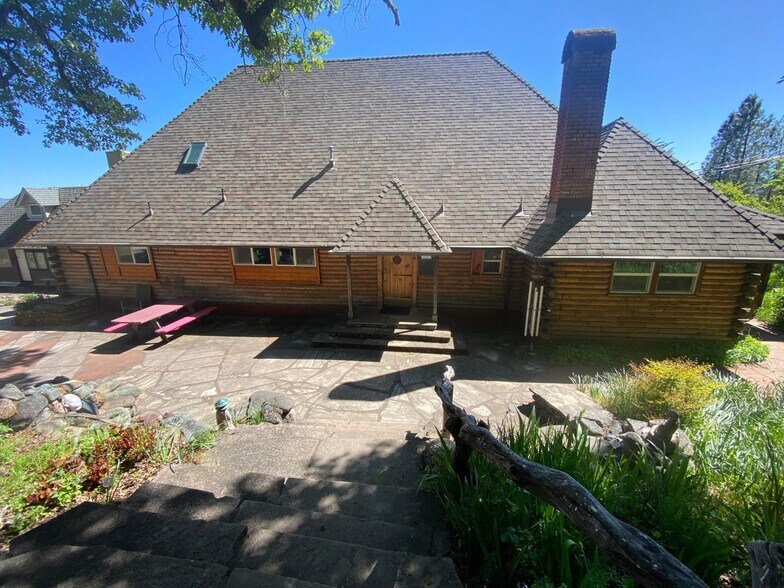 More Photos Of 220 Harmony Ln, Garberville Specialty For Sale