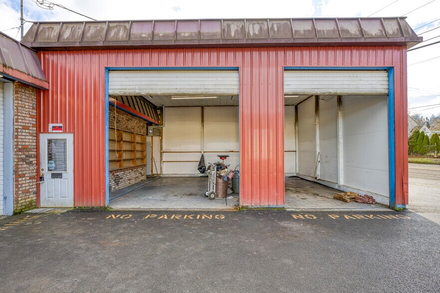 More Photos Of 452 SE Main St, Willamina Auto Repair For Sale