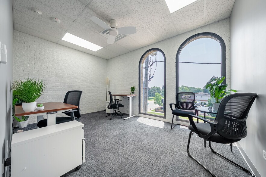 More Photos Of 4550 W 103rd St, Oak Lawn Coworking Space