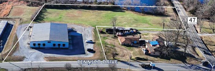 Primary Photo Of 106 Tennsco Dr, Dickson Warehouse For Sale