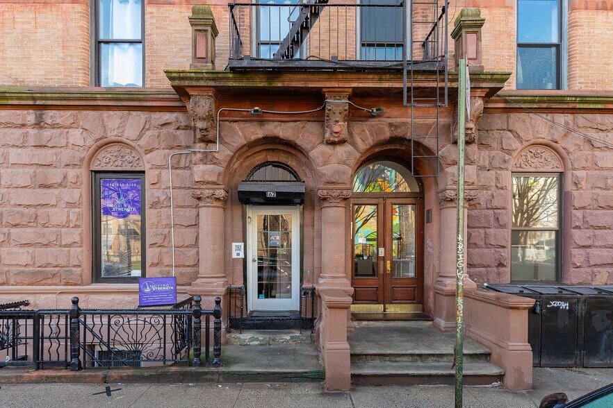 More Photos Of 495 Amsterdam Ave, New York Storefront Retail Residential For Sale