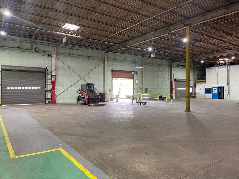 More Photos Of , Lincoln Industrial For Sale
