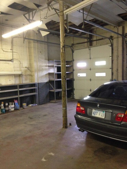 More Photos Of 7953 Wornall Rd, Kansas City Auto Repair For Sale