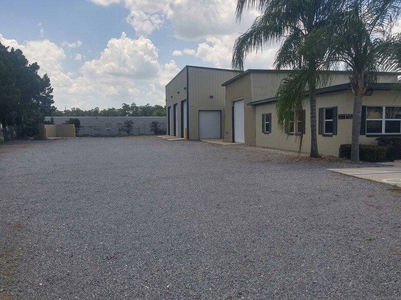 More Photos Of 2894 Forsyth Rd, Winter Park Warehouse For Lease