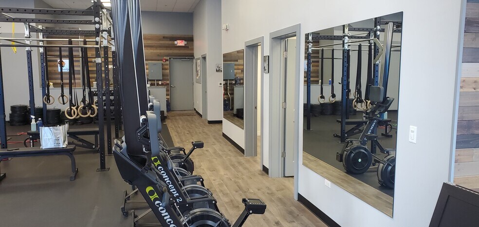 More Photos Of 51-181 S 1st St, St Charles Coworking Space