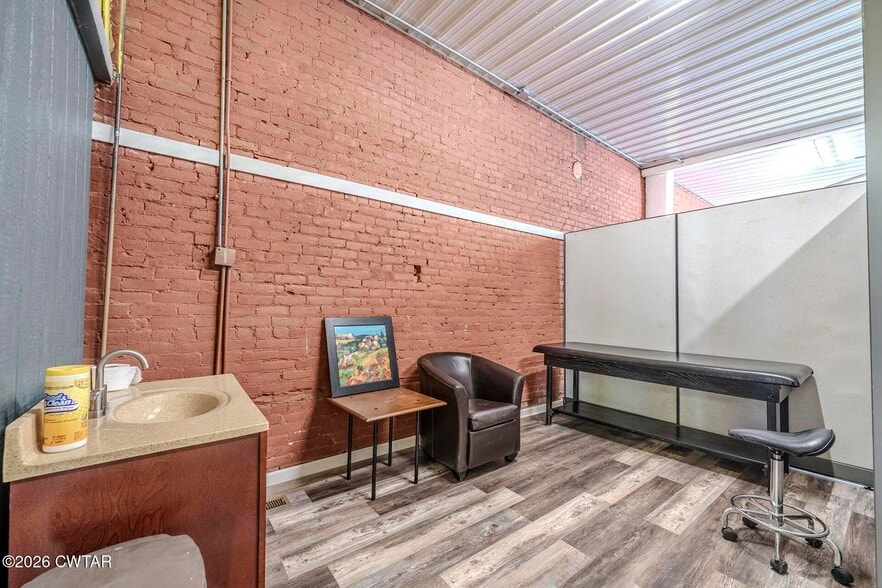 More Photos Of 2372 Cedar St, McKenzie Storefront Retail Office For Sale