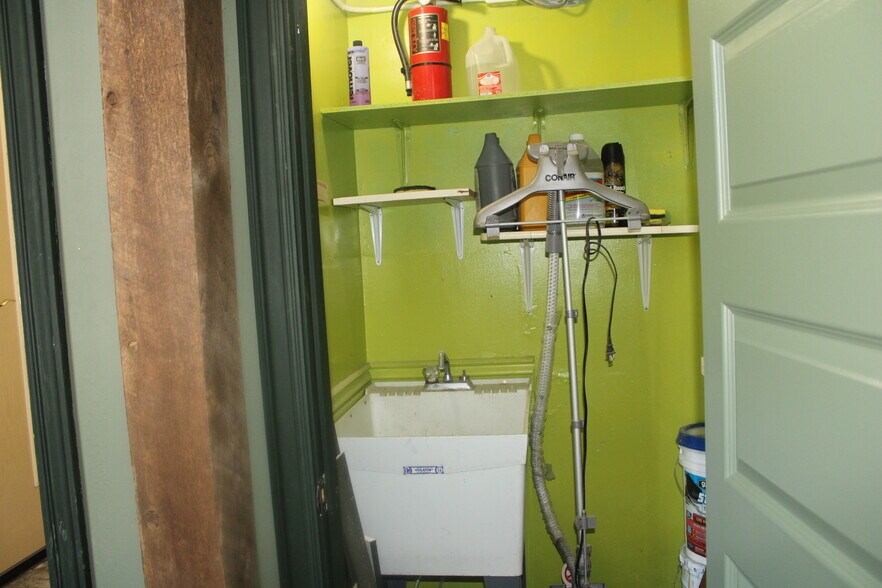 More Photos Of 944 Main St, Evanston Storefront Retail Office For Sale