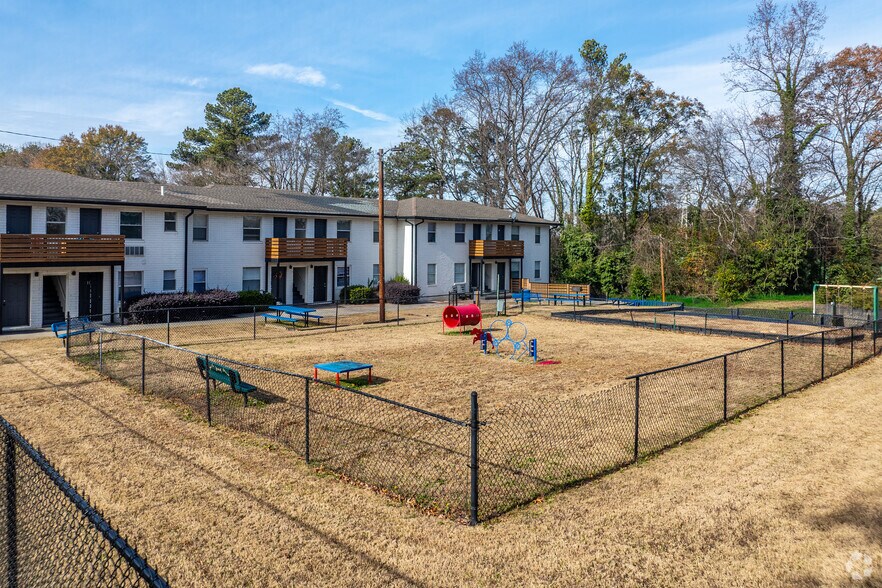 More Photos Of 2265 Perry Blvd NW, Atlanta Apartments For Sale